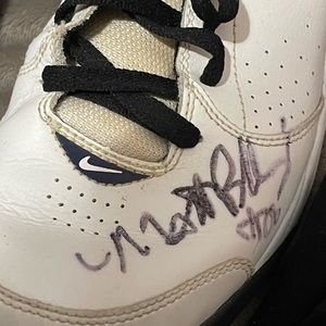 Nike autographed shoes Matt Bullard